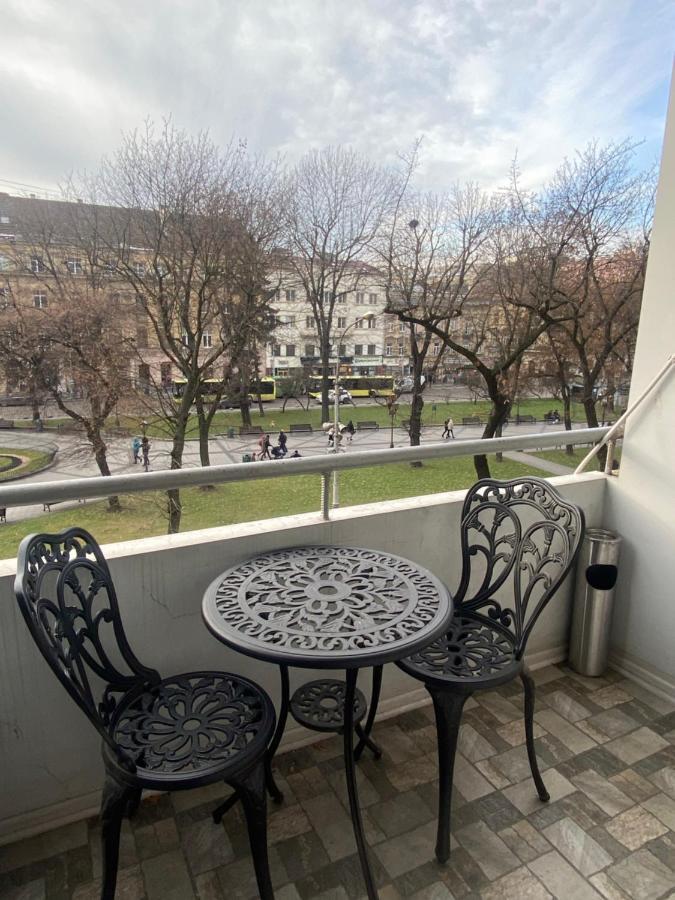 Avenue Apart Lviv Extérieur photo